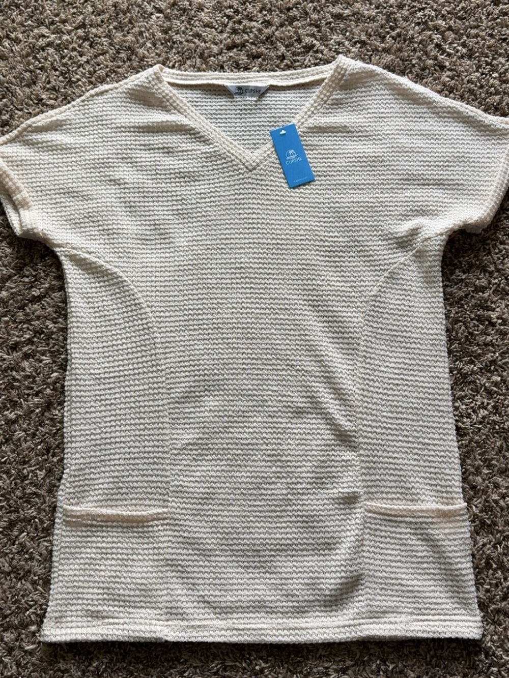 Cupshe Cream Knit V-Neck Short Sleeve Tunic